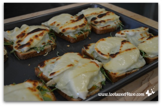 Broiled Chicken and Arugula Open-faced Sandwiches