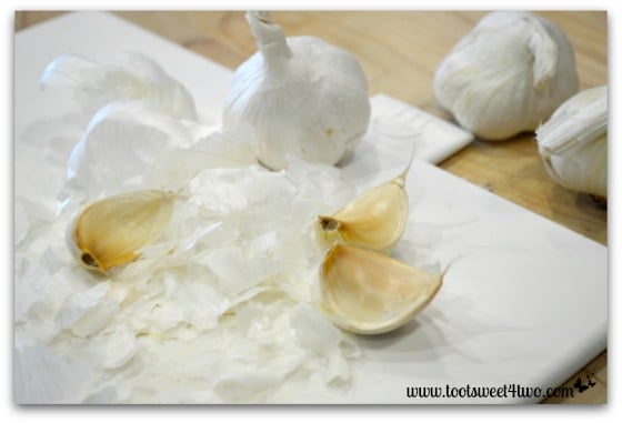 Garlic cloves - How to Grate Garlic