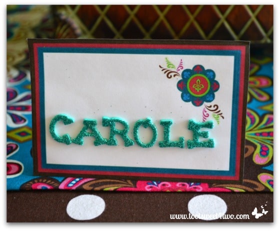 Finished easy party placecard on table
