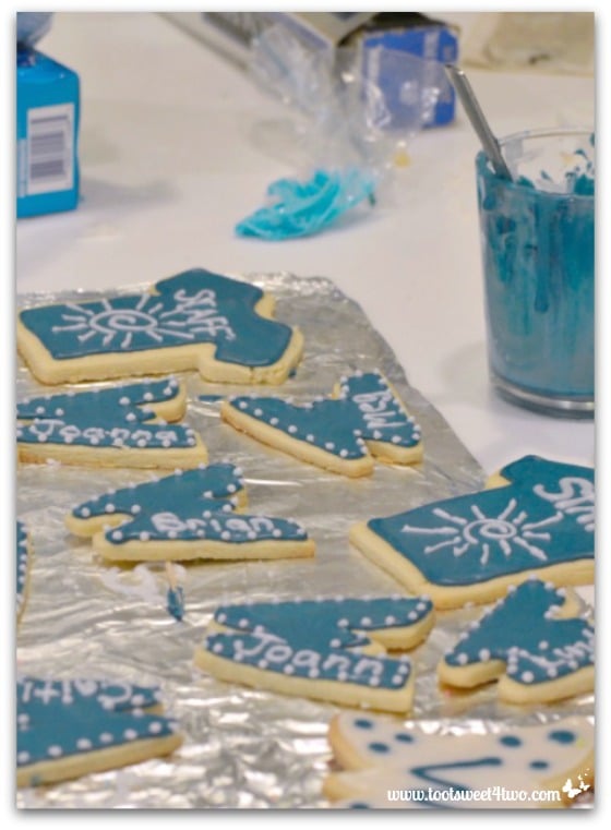 Making W Cookies - Erin's Iced Sugar Cookie Cutouts