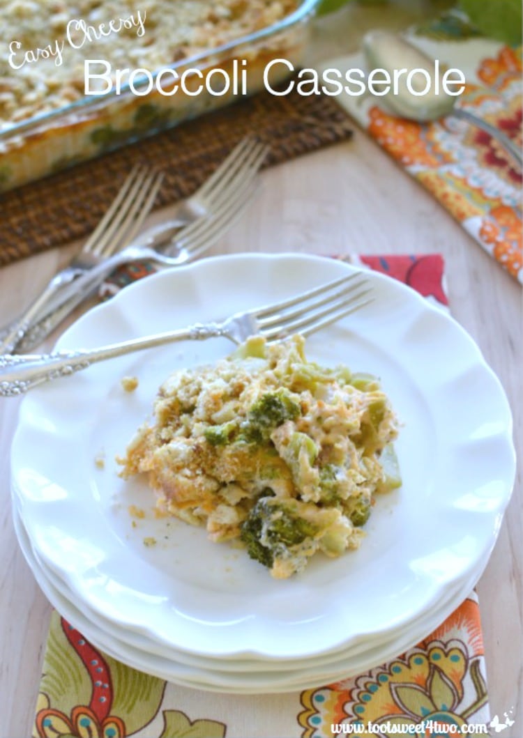 Thanksgiving Side Dish - Easy Cheesy Broccoli Casserole