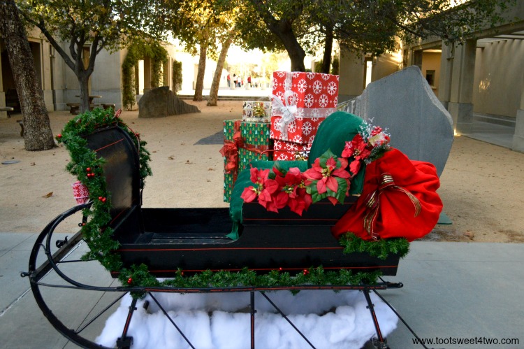 Sleigh decorated for Christmas