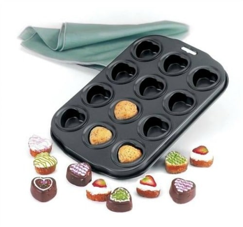 12-piece heart-shaped muffin pan from Amazon