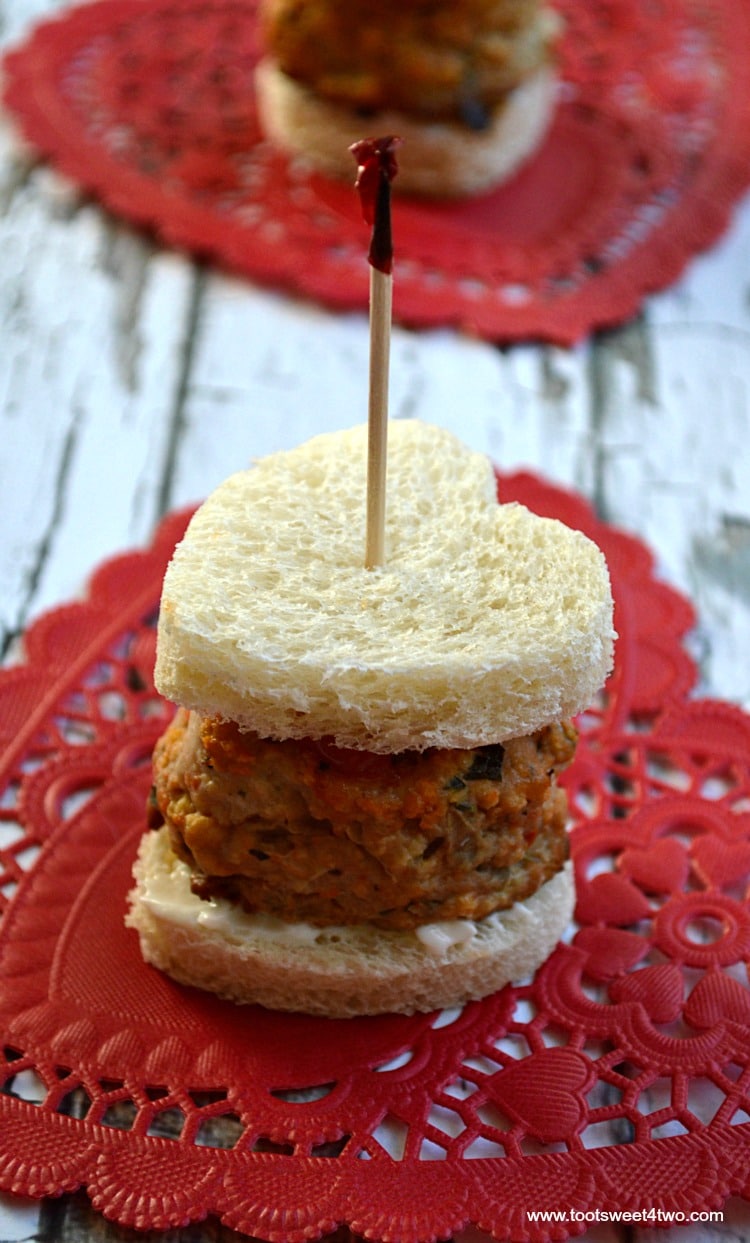 Mini Sweetheart Meatloaf Sandwiches - Pic 4